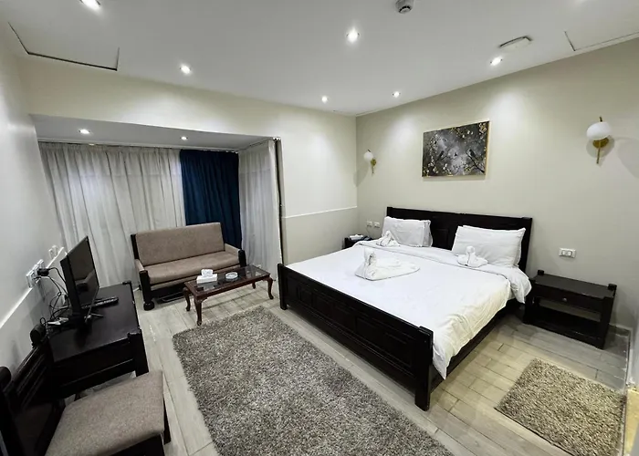 New Star Zamalek Hotel